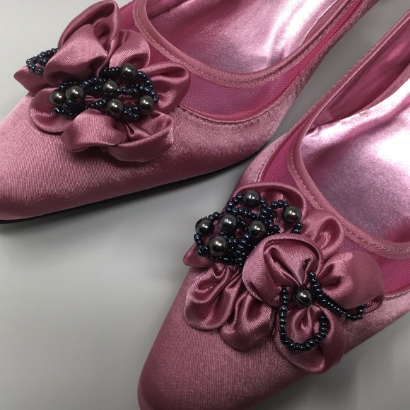 EY Boutique Women's Pink Satin 2.5 Inches Heel - Picture 11 of 16